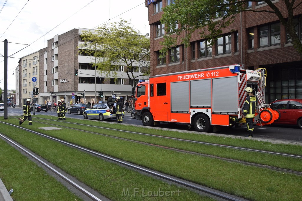 VU PKW Strab Koeln Mitte Caecilienstr Hohe Str P75.JPG - Miklos Laubert